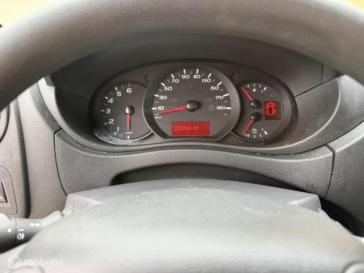 bestel T33 2.3 dCi L2H2