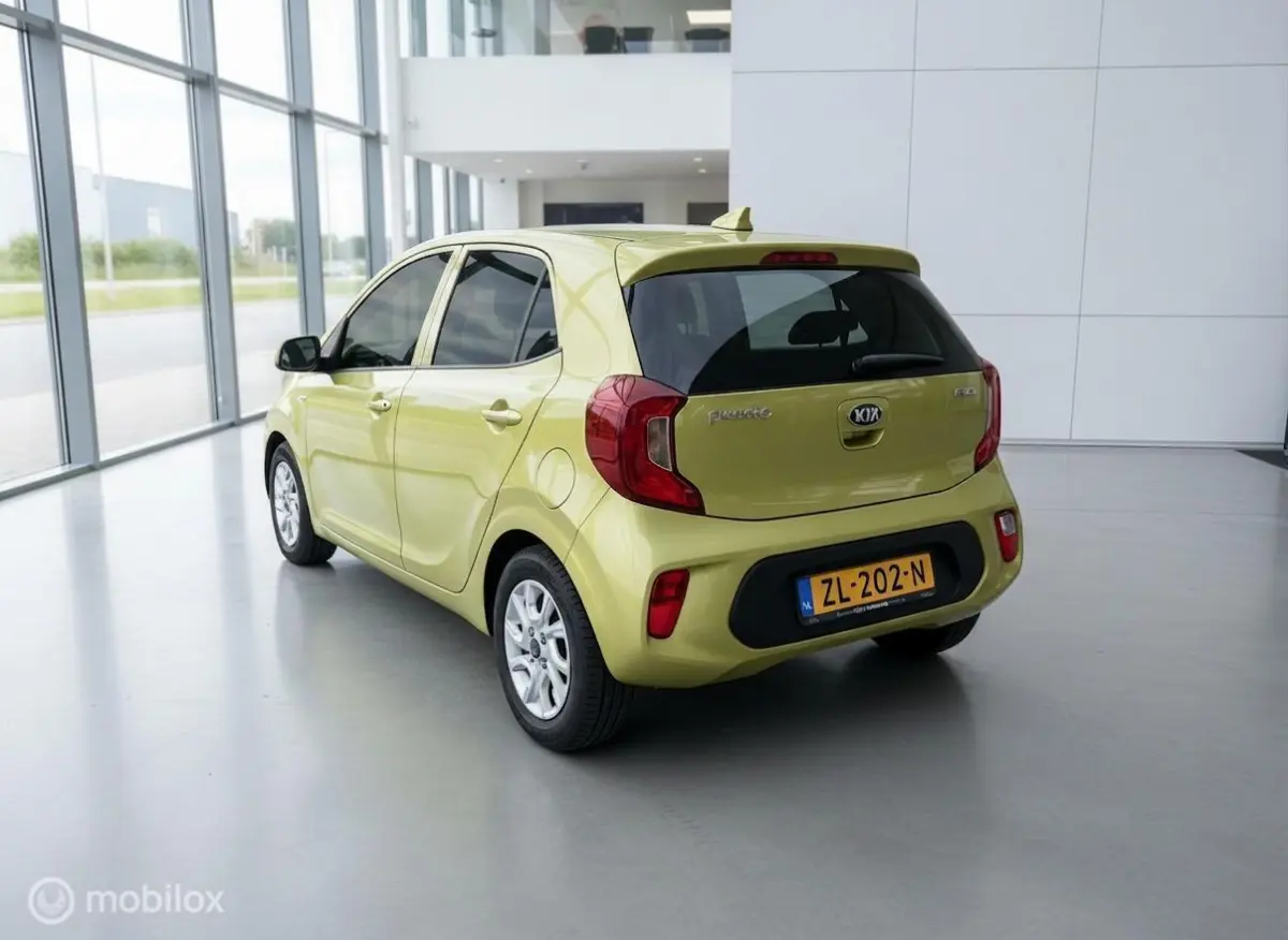 1.0 MPi DynamicLine | Camera | CarPlay | Navigatie | Cruise Control