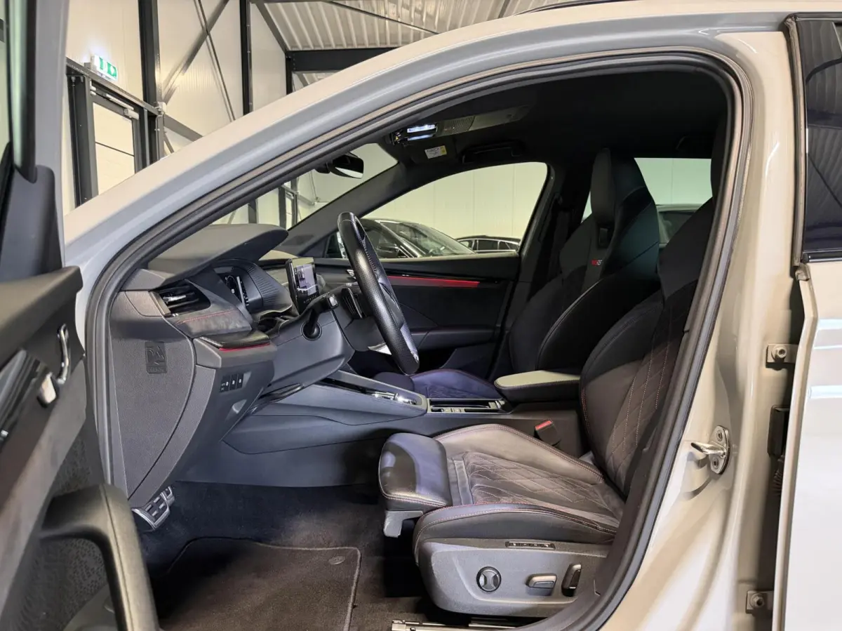 1.4 TSI RS iV PHEV Camera Head-up Memory Sfeer