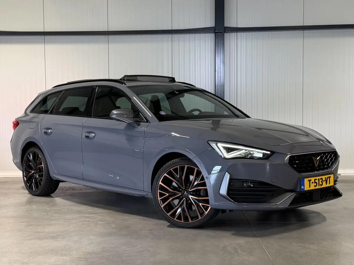 1.4 e-Hybrid VZ Copper Edition Pano