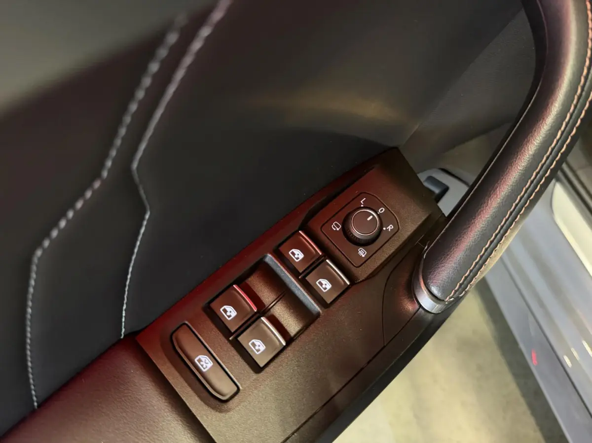 1.4 e-Hybrid VZ Copper Edition Pano
