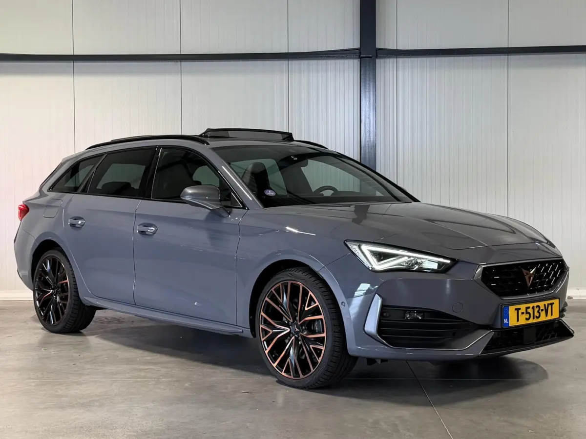 1.4 e-Hybrid VZ Copper Edition Pano
