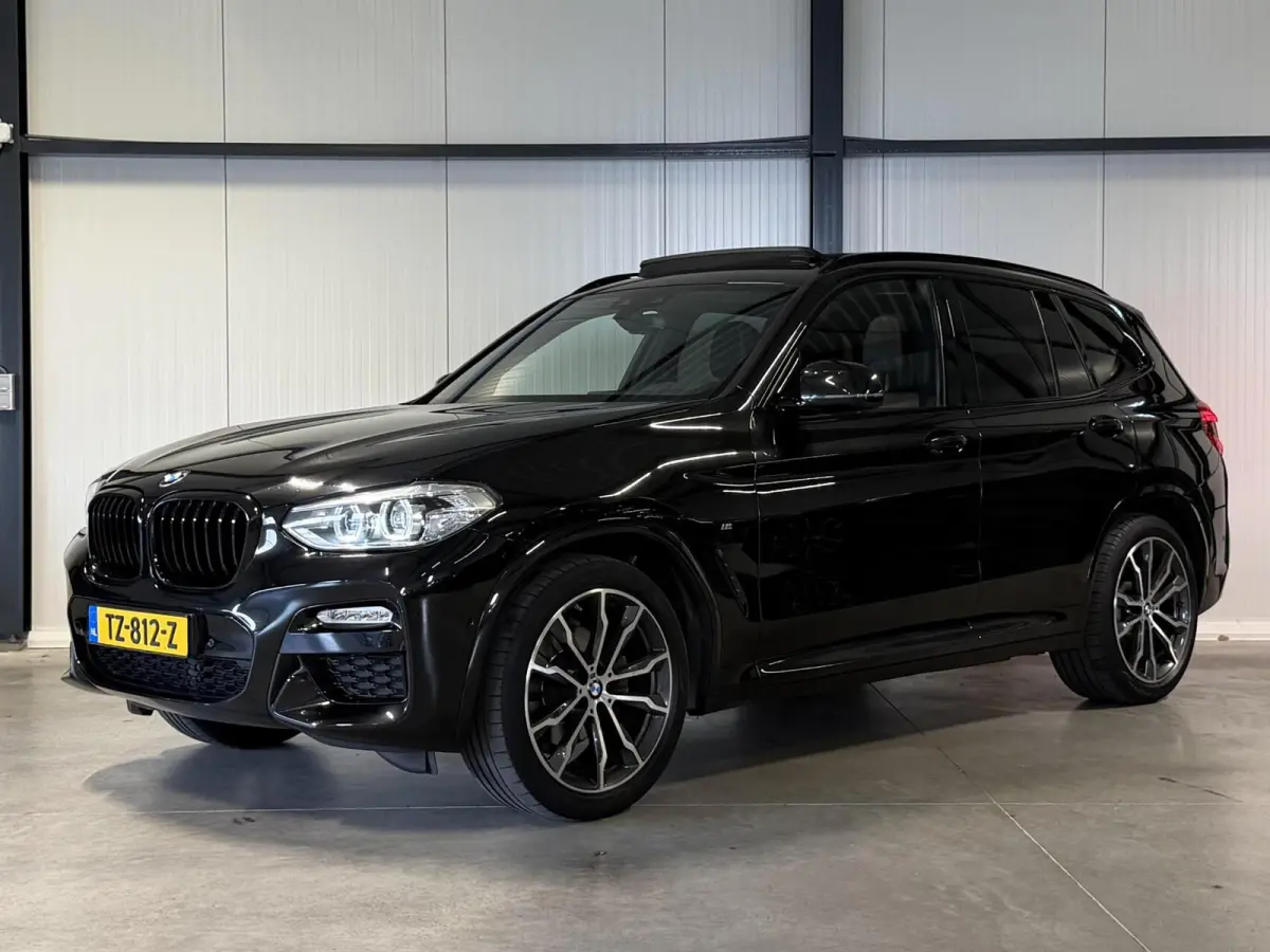 xDrive20i High Executive M-sport Pano Trekhaak H/K