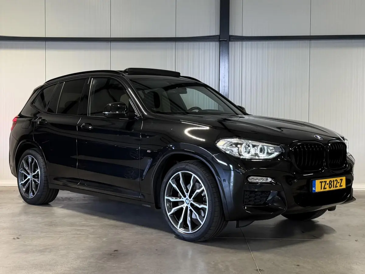 xDrive20i High Executive M-sport Pano Trekhaak H/K