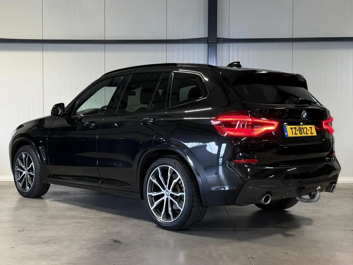 xDrive20i High Executive M-sport Pano Trekhaak H/K