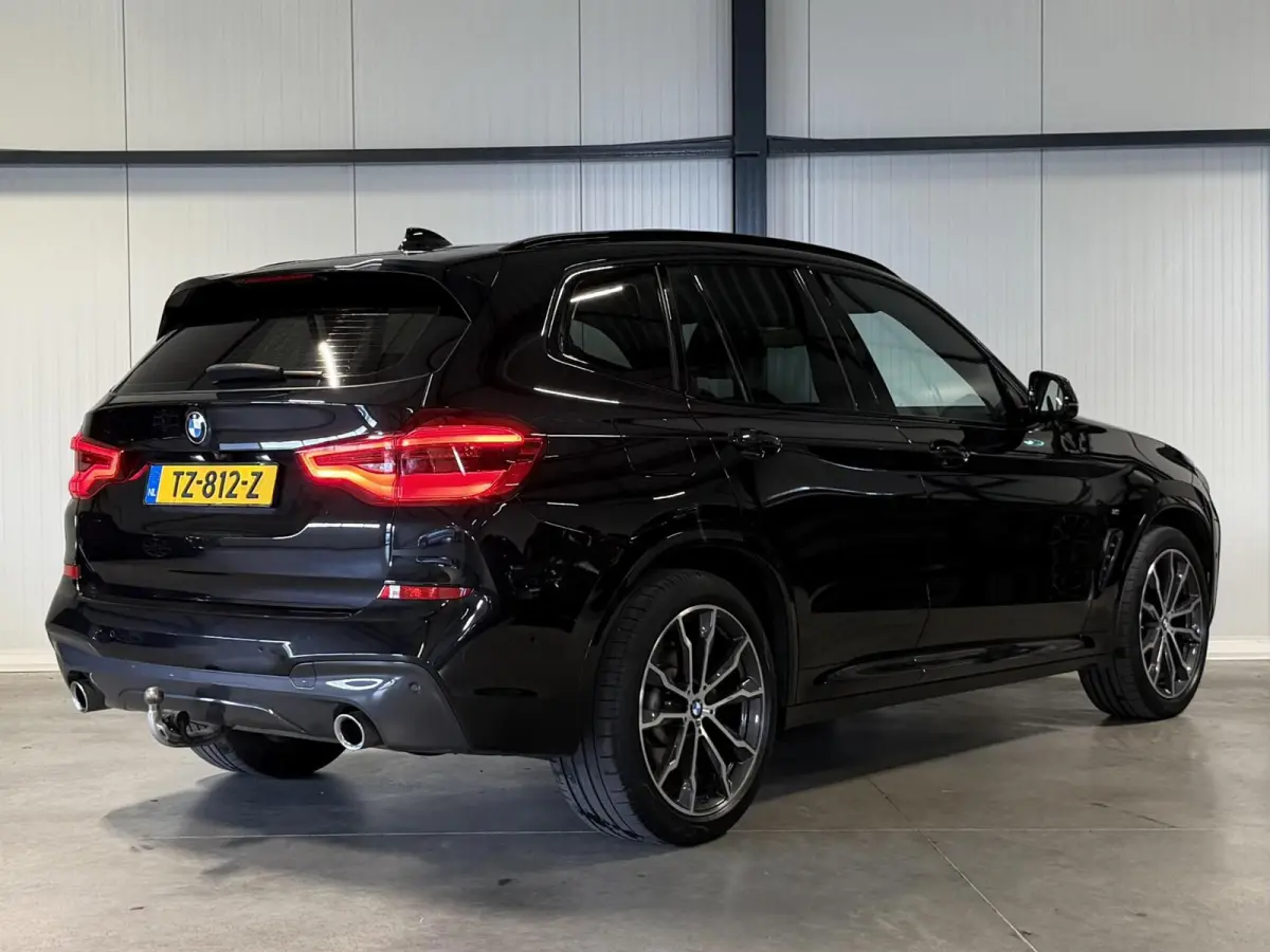 xDrive20i High Executive M-sport Pano Trekhaak H/K