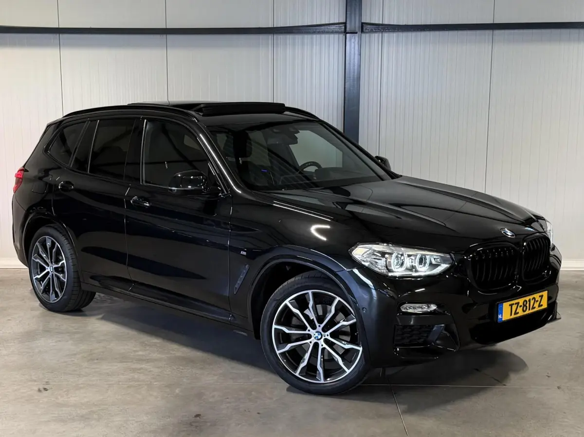 xDrive20i High Executive M-sport Pano Trekhaak H/K