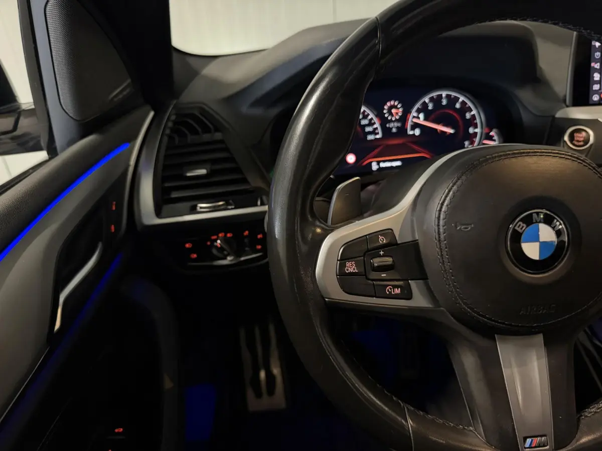xDrive20i High Executive M-sport Pano Trekhaak H/K