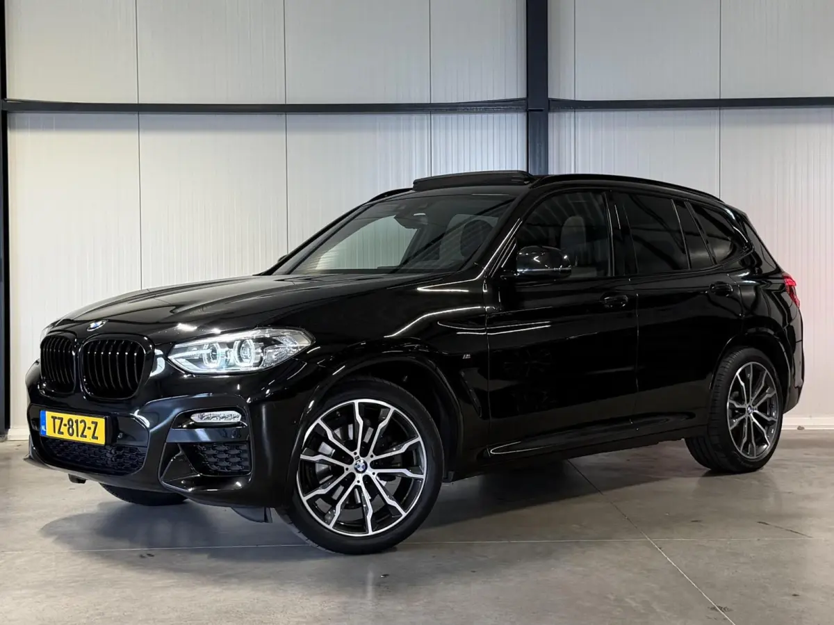 xDrive20i High Executive M-sport Pano Trekhaak H/K
