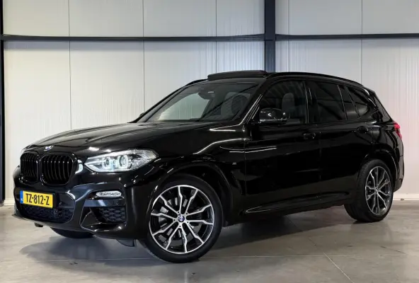 xDrive20i High Executive M-sport Pano Trekhaak H/K