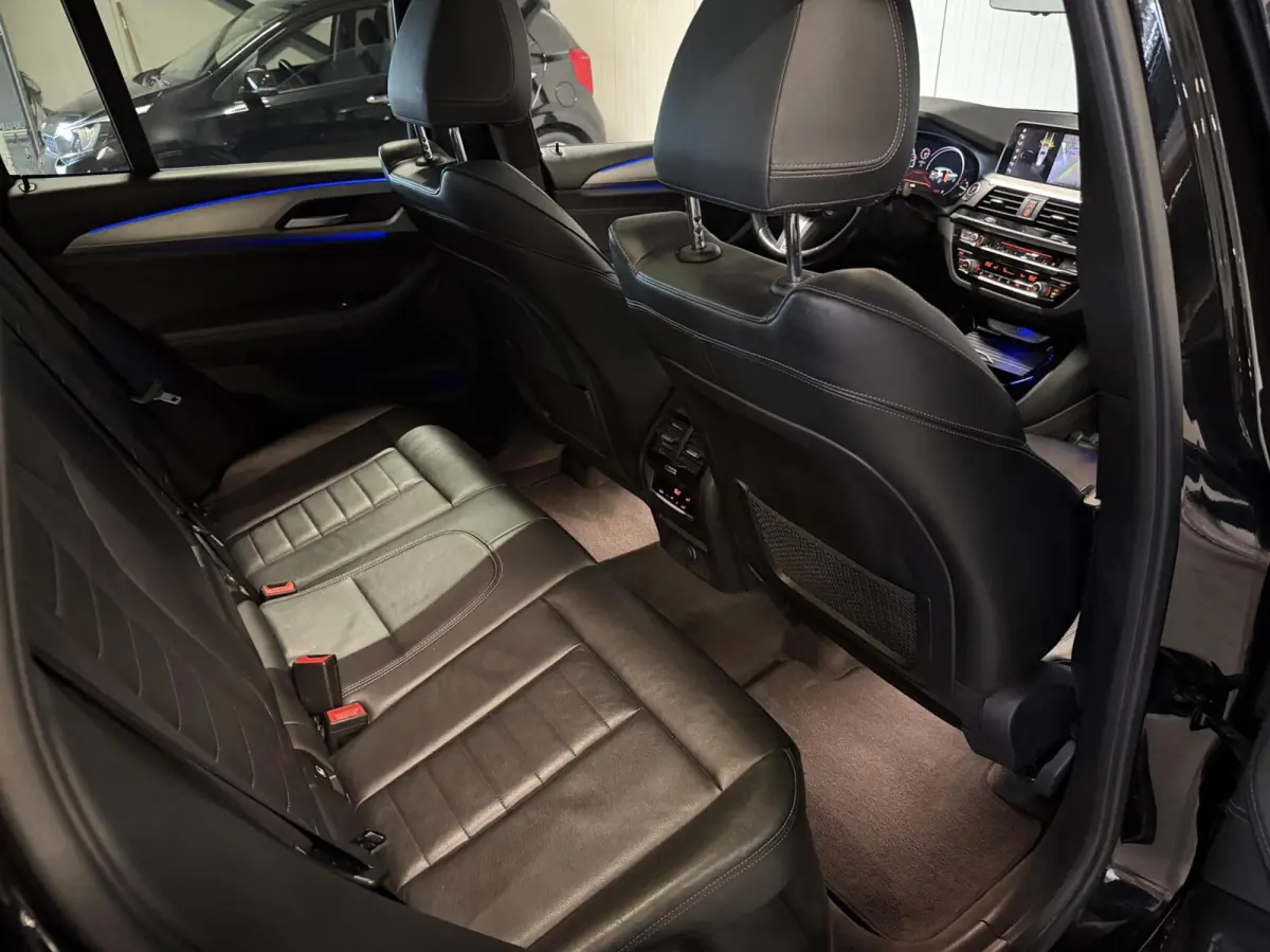 xDrive20i High Executive M-sport Pano Trekhaak H/K