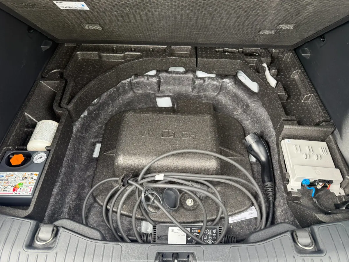2.5 243pk PHEV ST-Line X Navi, Trekhaak, 36-gr camera, HUD, Adoptieve LED etc.