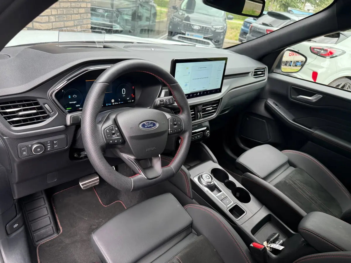 2.5 243pk PHEV ST-Line X Navi, Trekhaak, 36-gr camera, HUD, Adoptieve LED etc.