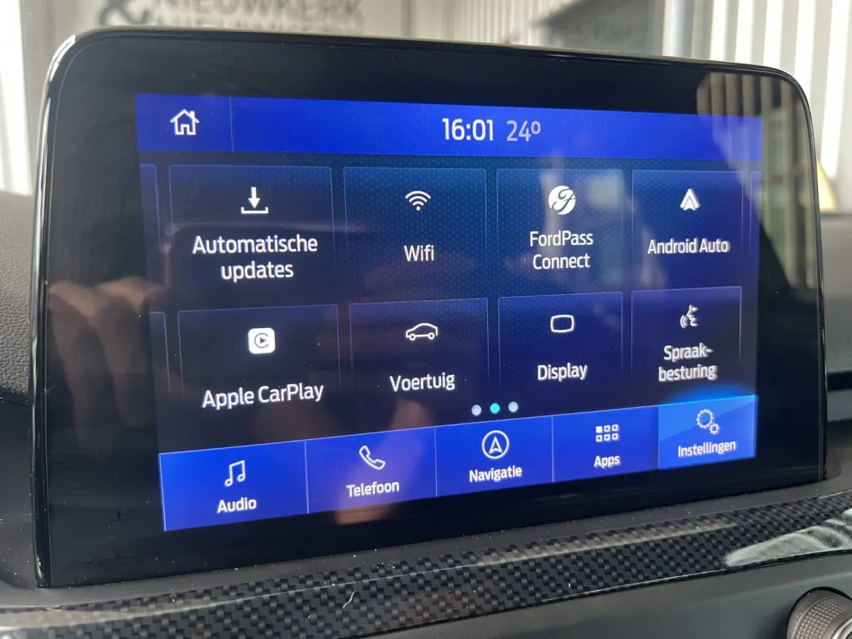 1.0 EcoBoost ST Line Business | NAVI | CARPLAY/ANDROID | CRUISE CONTROL | LMV 17'' | PDC V+A | STOEL/STUURVERWARMING | AIRCO | DAB | BLUETOOTH | ALL-SEASON BANDEN