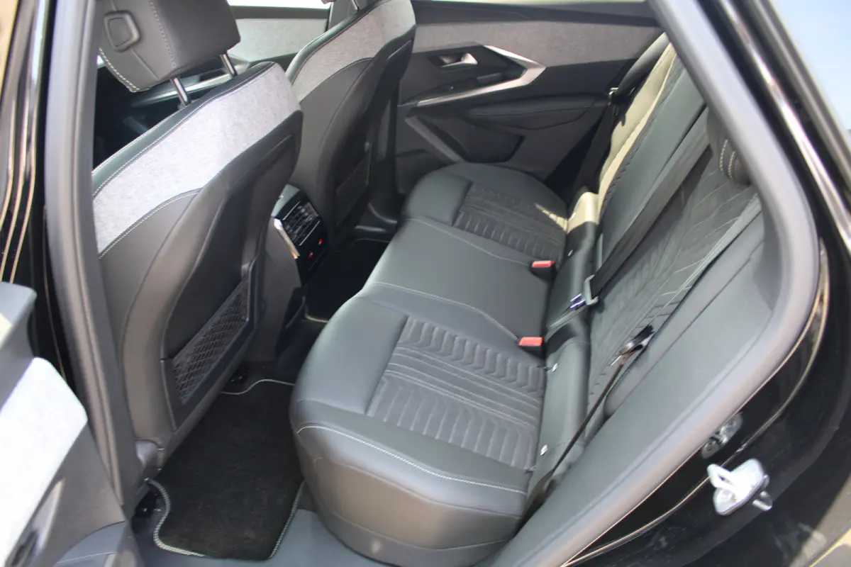 GT 1.6 Plug-In Hybrid AGR-Stoelen | 360 Graden Camera | Adaptive Cruise Control | Alcantara | Trekhaak
