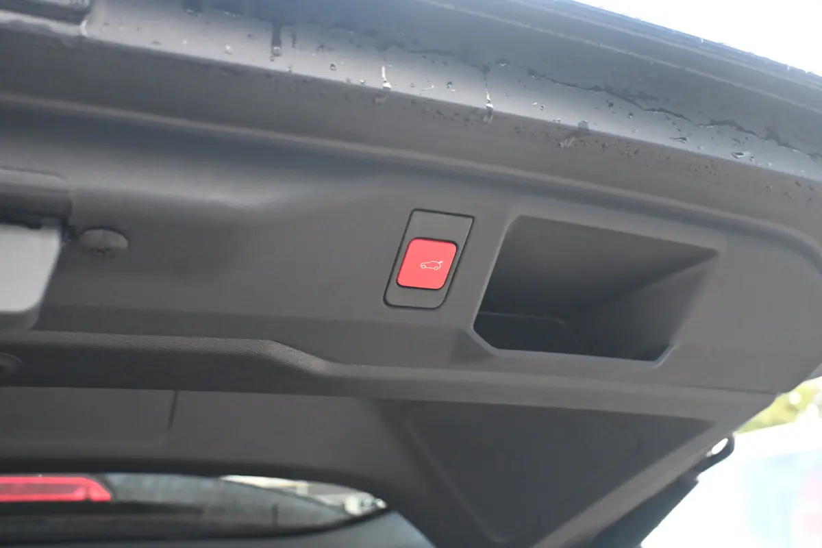 GT Exclusive | Adaptieve cruise control met Stop&Go functie | LED 3D-achterlichten | Pack Safety Plus