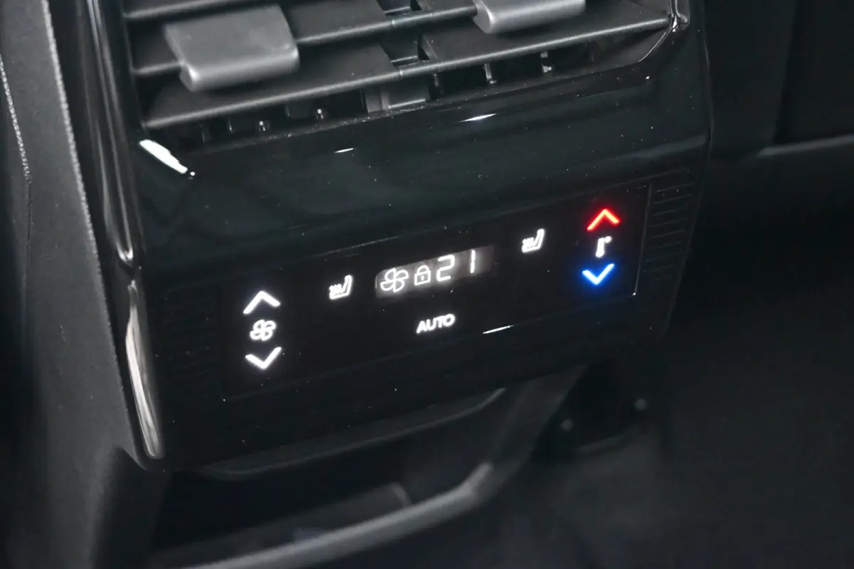 GT Exclusive | Adaptieve cruise control met Stop&Go functie | LED 3D-achterlichten | Pack Safety Plus
