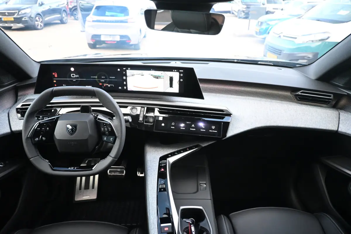 GT Exclusive | Adaptieve cruise control met Stop&Go functie | LED 3D-achterlichten | Pack Safety Plus
