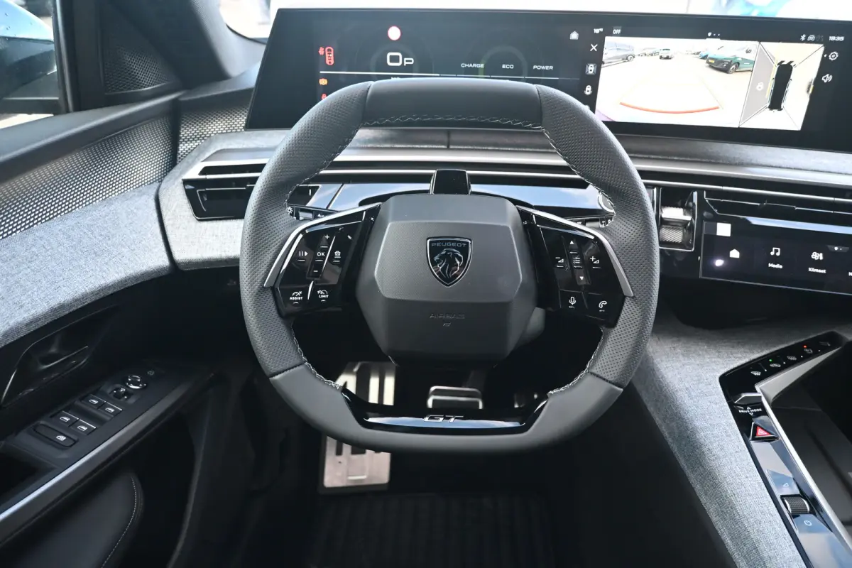 GT Exclusive | Adaptieve cruise control met Stop&Go functie | LED 3D-achterlichten | Pack Safety Plus
