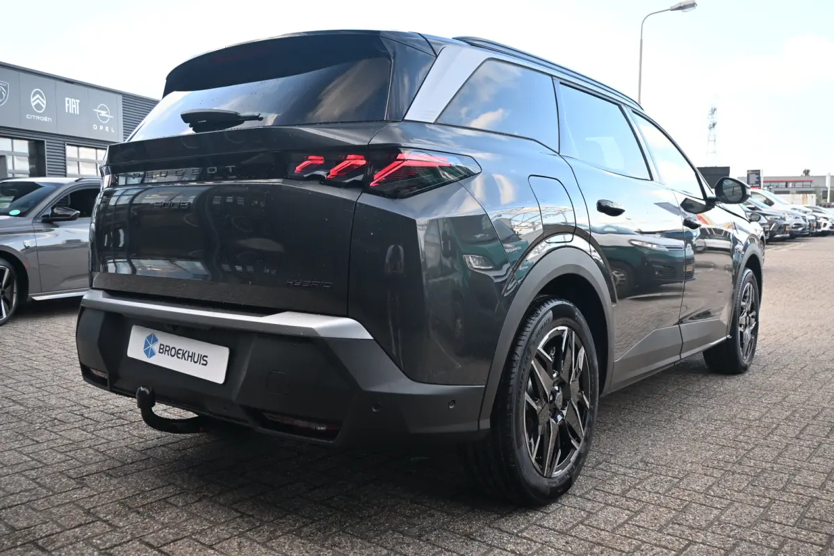 GT Exclusive | Adaptieve cruise control met Stop&Go functie | LED 3D-achterlichten | Pack Safety Plus