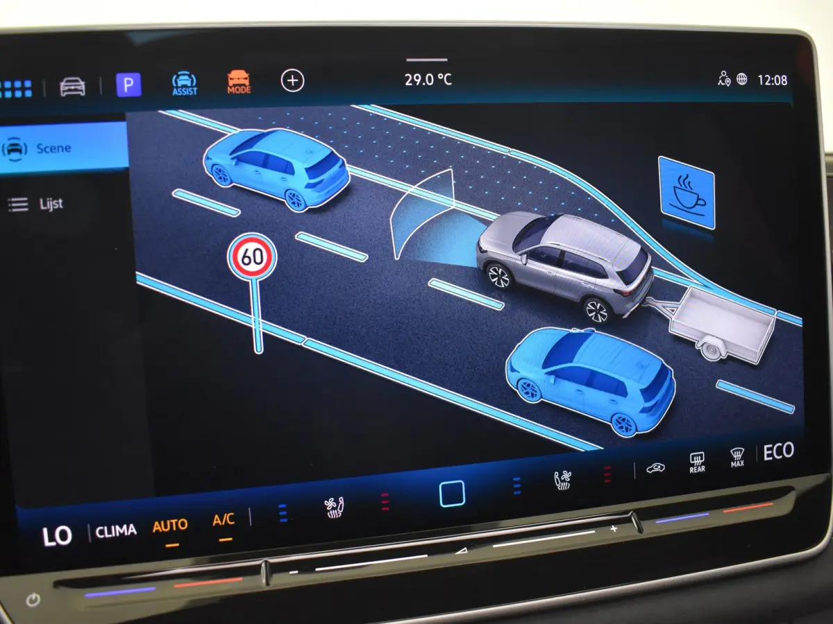 R-Line Edition - eHybrid | 'App-Connect' draadloze smartphone integratie | Automatische afstandsregeling (Adaptive Cruise Control) | Diefstalalarm