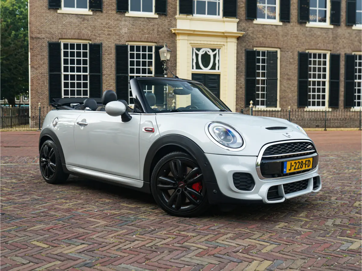 2.0 John Works Chili Aut. l ACC l Leder l Camera l Keyless l Harman/Kardon