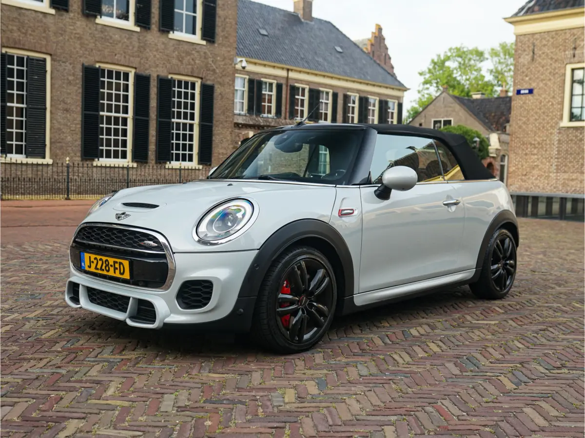 2.0 John Works Chili Aut. l ACC l Leder l Camera l Keyless l Harman/Kardon