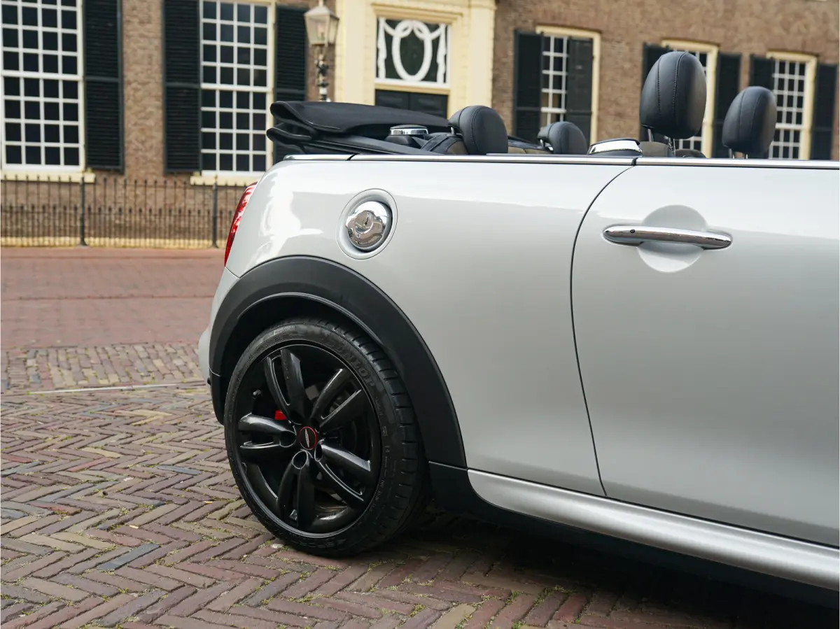 2.0 John Works Chili Aut. l ACC l Leder l Camera l Keyless l Harman/Kardon