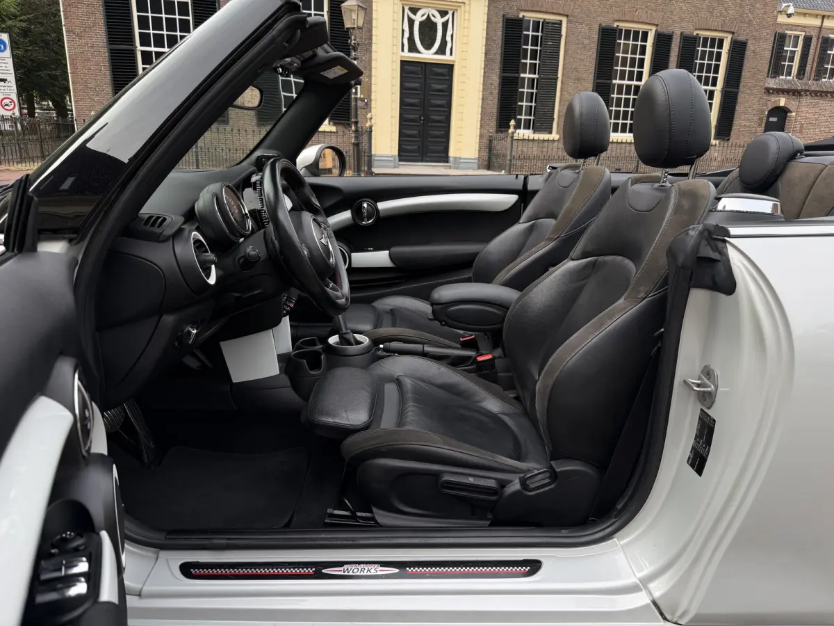 2.0 John Works Chili Aut. l ACC l Leder l Camera l Keyless l Harman/Kardon