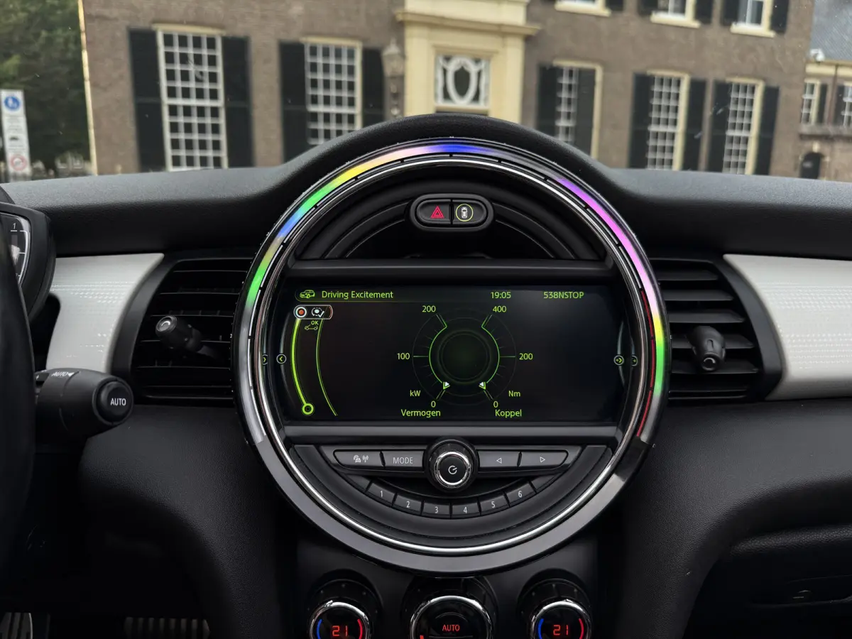 2.0 John Works Chili Aut. l ACC l Leder l Camera l Keyless l Harman/Kardon