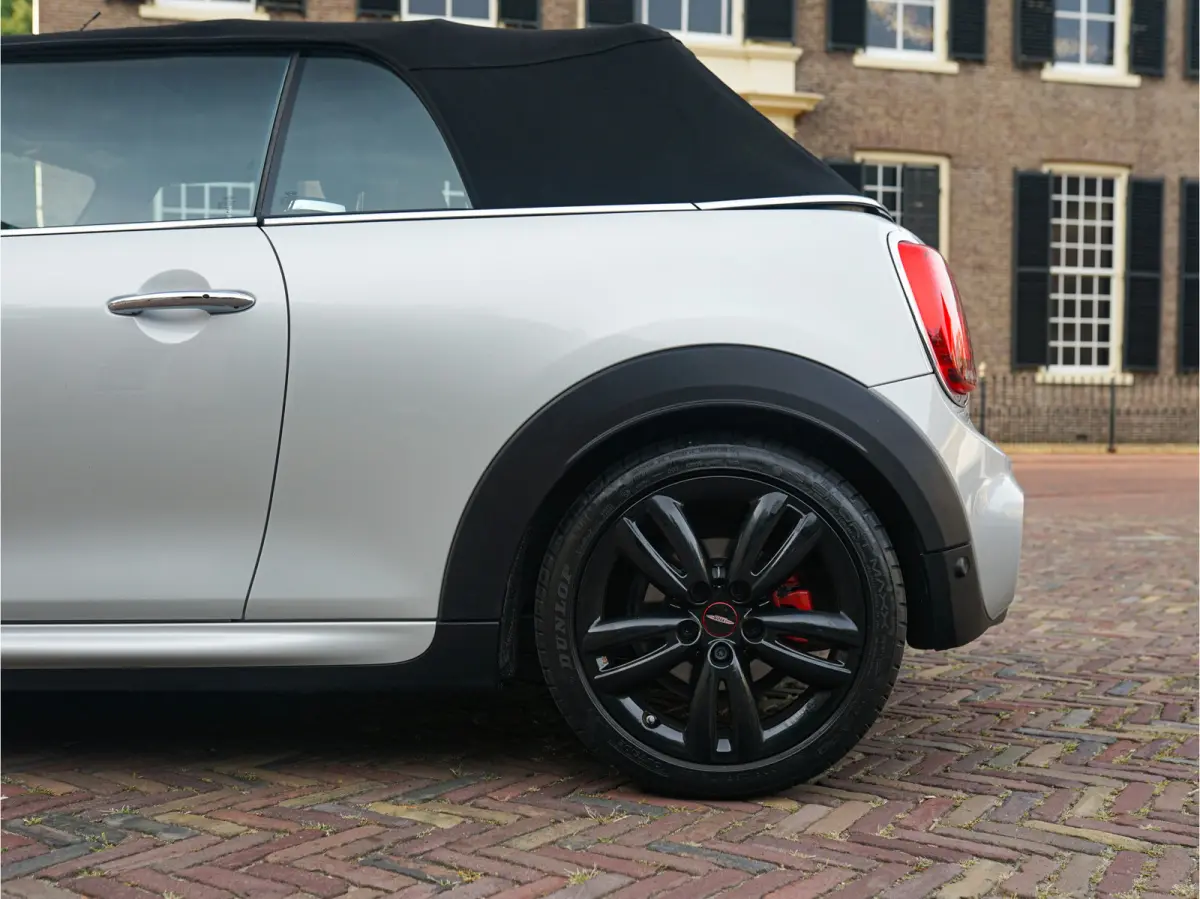 2.0 John Works Chili Aut. l ACC l Leder l Camera l Keyless l Harman/Kardon