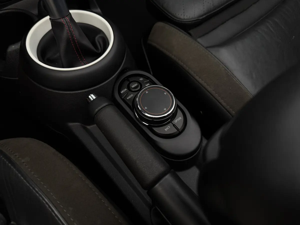 2.0 John Works Chili Aut. l ACC l Leder l Camera l Keyless l Harman/Kardon