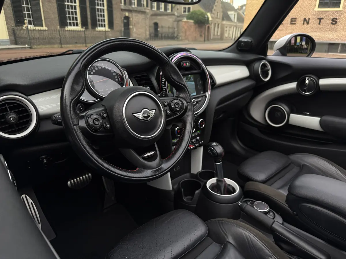 2.0 John Works Chili Aut. l ACC l Leder l Camera l Keyless l Harman/Kardon