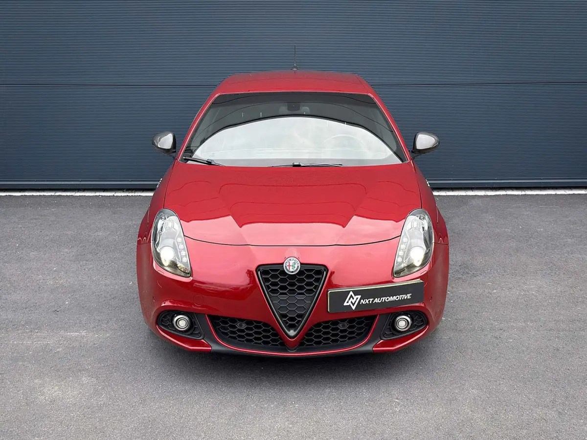 1.750 Turbo Veloce, Novitech onderstel, Sport uitlaat, 285PK, 19 inch velgen, Cruise, Leder, Zeer nette staat