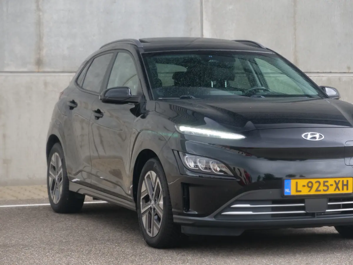 EV Premium Sky 64 kWh | schuifdak | leder | krell sound | slechts 36.000km..