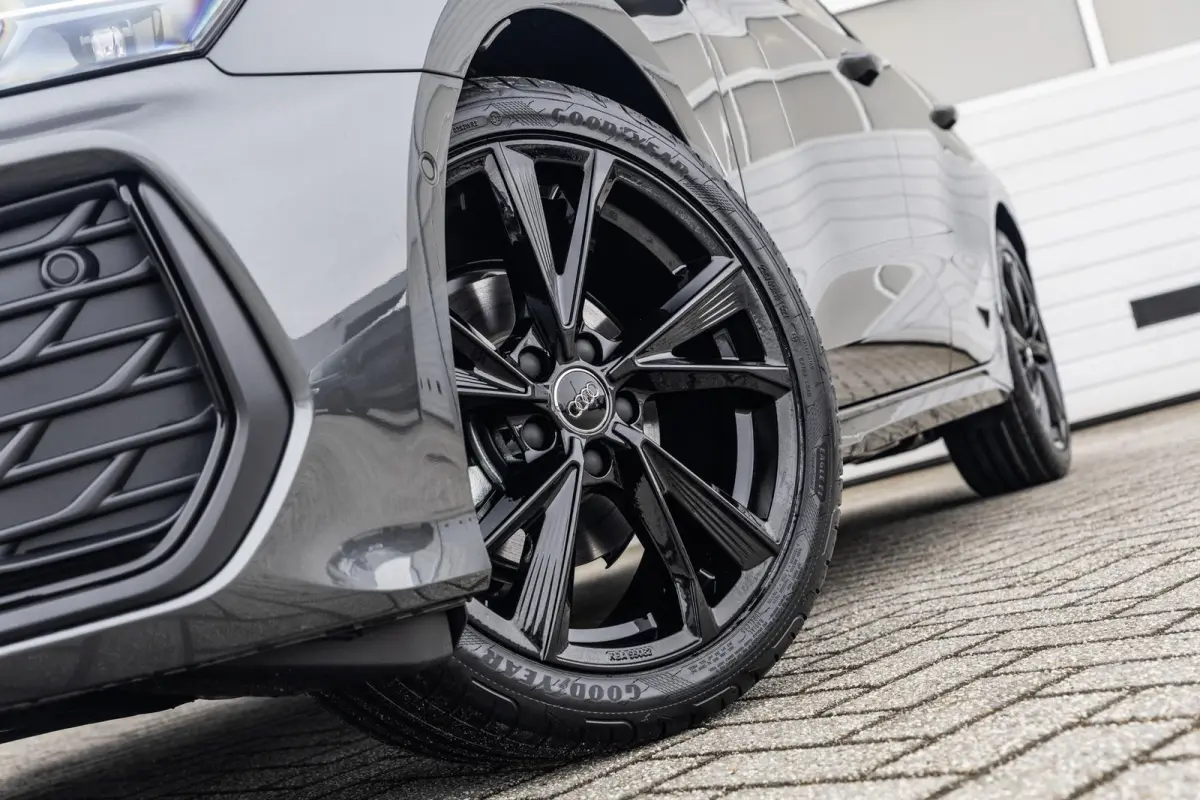 30 TFSI 116pk S-tronic S edition | 18 inch velgen | Lichtpakket Pro | Stoelverwarming