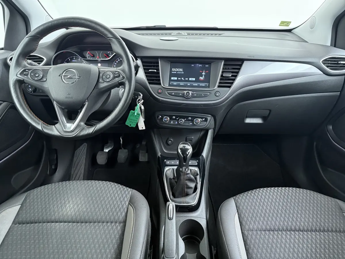 1.2 Innovation | Trekhaak | Parkeersensoren voor en achter | Cruise Control | | Airco (automatisch) | Armsteun voor | Bestuurdersairbag