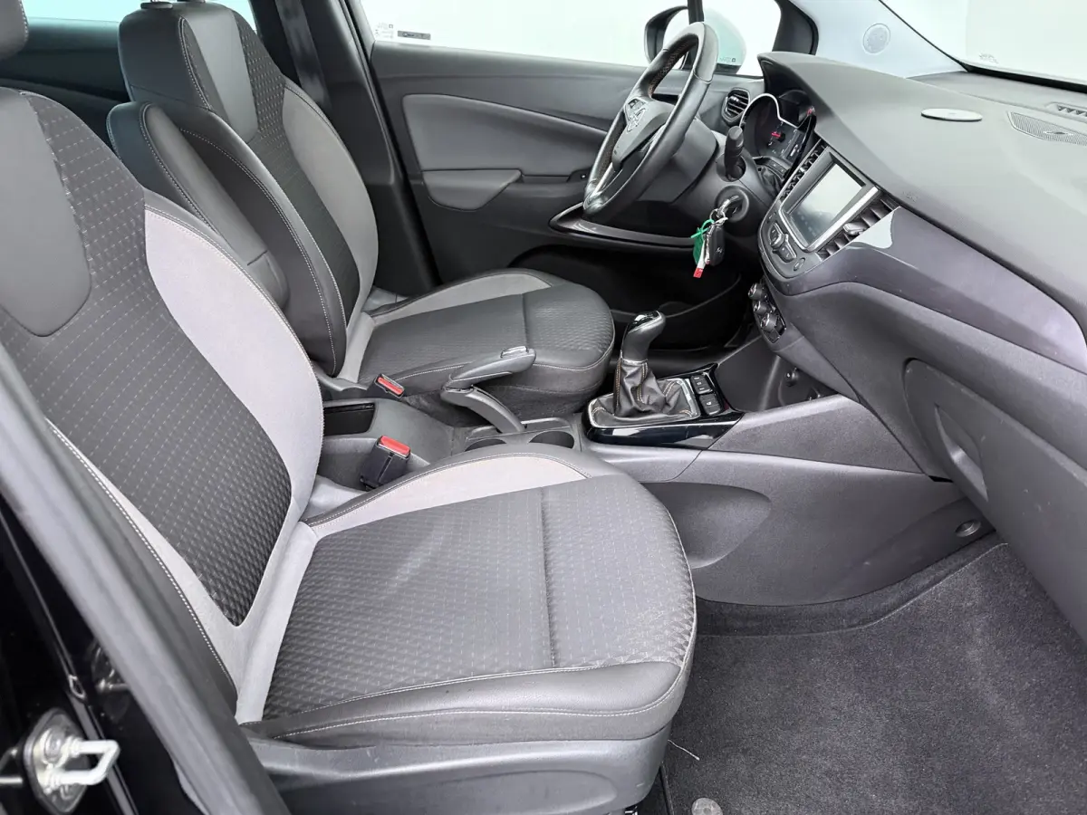 1.2 Innovation | Trekhaak | Parkeersensoren voor en achter | Cruise Control | | Airco (automatisch) | Armsteun voor | Bestuurdersairbag
