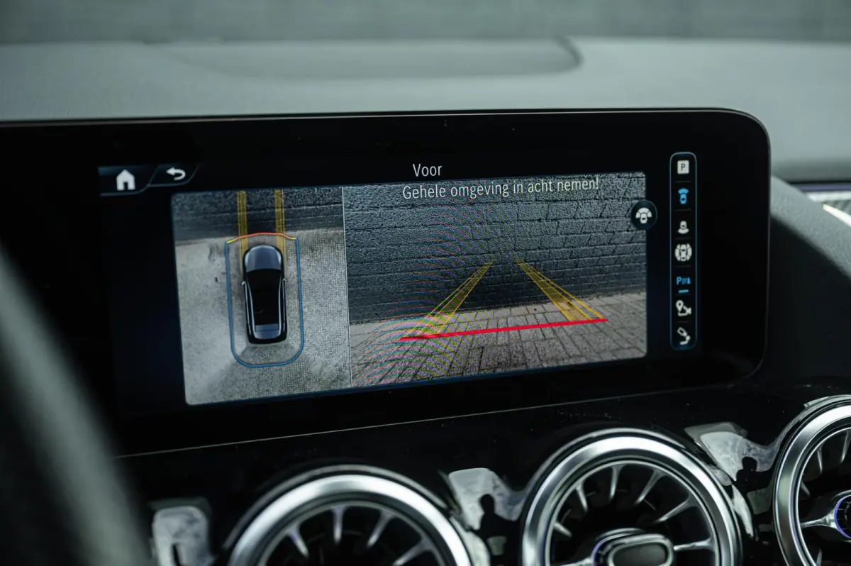 180 AMG LINE PANORAMADAK TREKHAAK HEAD UP 360 CAMERA STOELVERWARMING