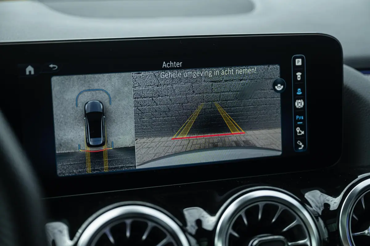 180 AMG LINE PANORAMADAK TREKHAAK HEAD UP 360 CAMERA STOELVERWARMING