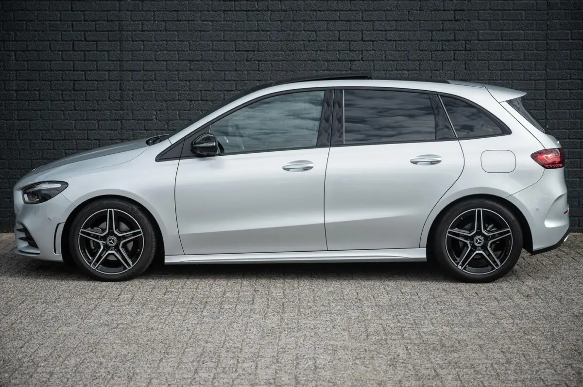 180 AMG LINE PANORAMADAK TREKHAAK HEAD UP 360 CAMERA STOELVERWARMING