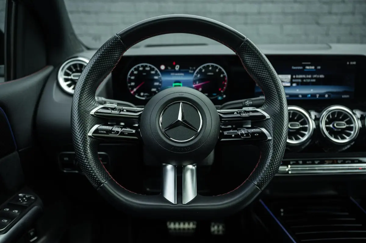 180 AMG LINE PANORAMADAK TREKHAAK HEAD UP 360 CAMERA STOELVERWARMING