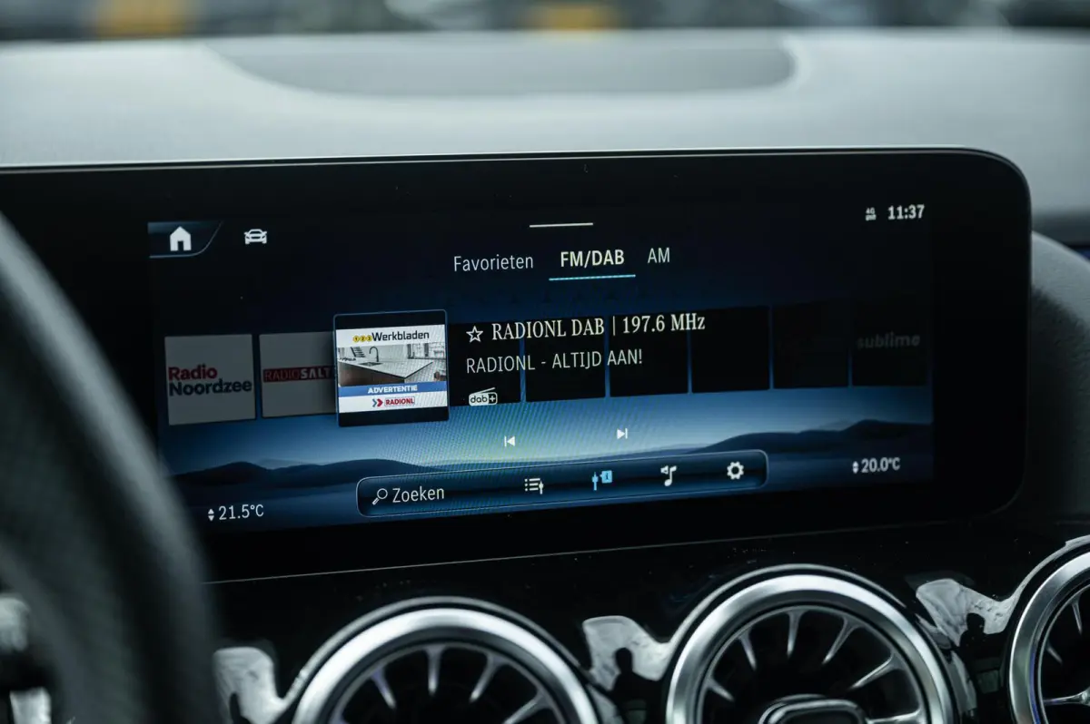 180 AMG LINE PANORAMADAK TREKHAAK HEAD UP 360 CAMERA STOELVERWARMING