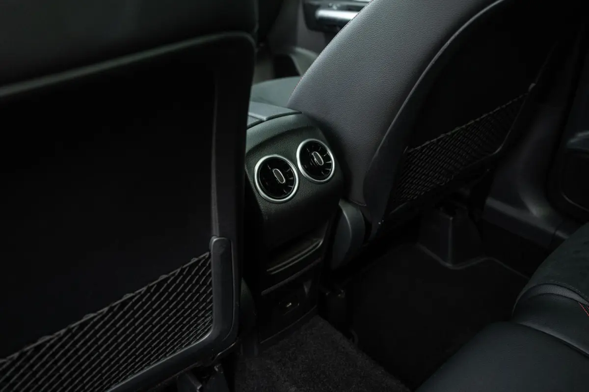 180 AMG LINE PANORAMADAK TREKHAAK HEAD UP 360 CAMERA STOELVERWARMING