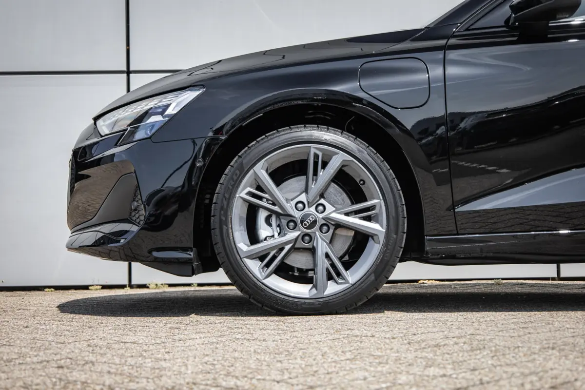 40 TFSI e 204pk Advanced edition | LMV 18'' | Panoramadak