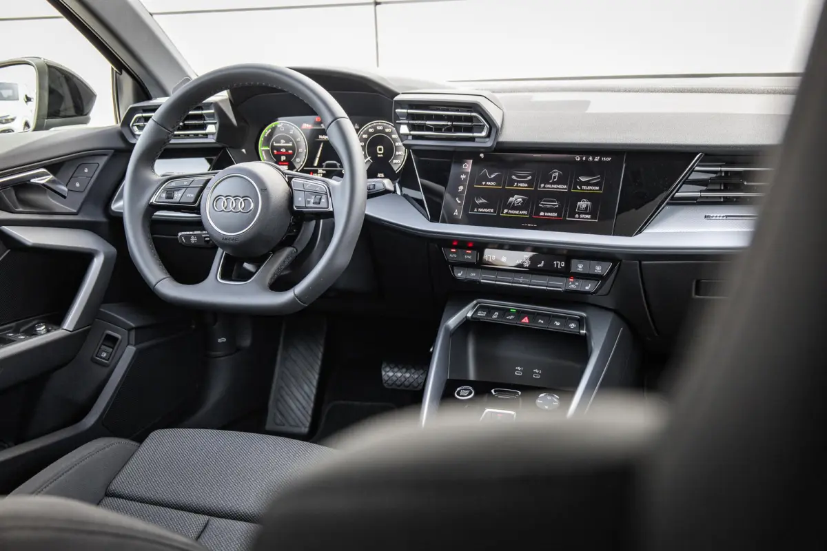 40 TFSI e 204pk Advanced edition | LMV 18'' | Panoramadak
