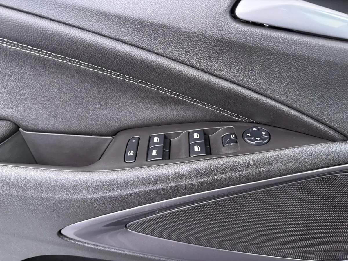 1.2 Turbo Elegance | Apple Carplay/Android Auto|telefoonintegratie premium | Cruise control | Electronic climate controle