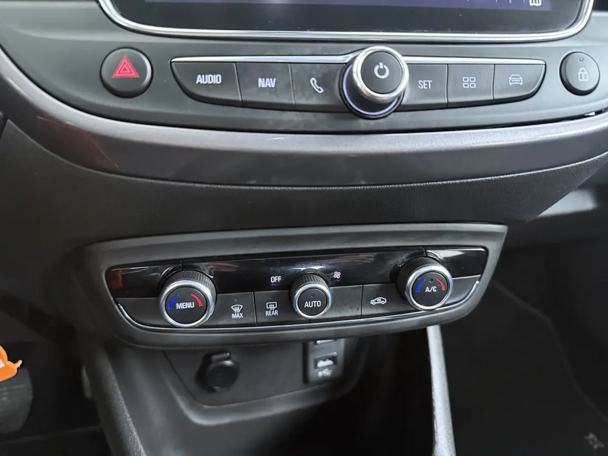 1.2 Turbo Elegance | Apple Carplay/Android Auto|telefoonintegratie premium | Cruise control | Electronic climate controle