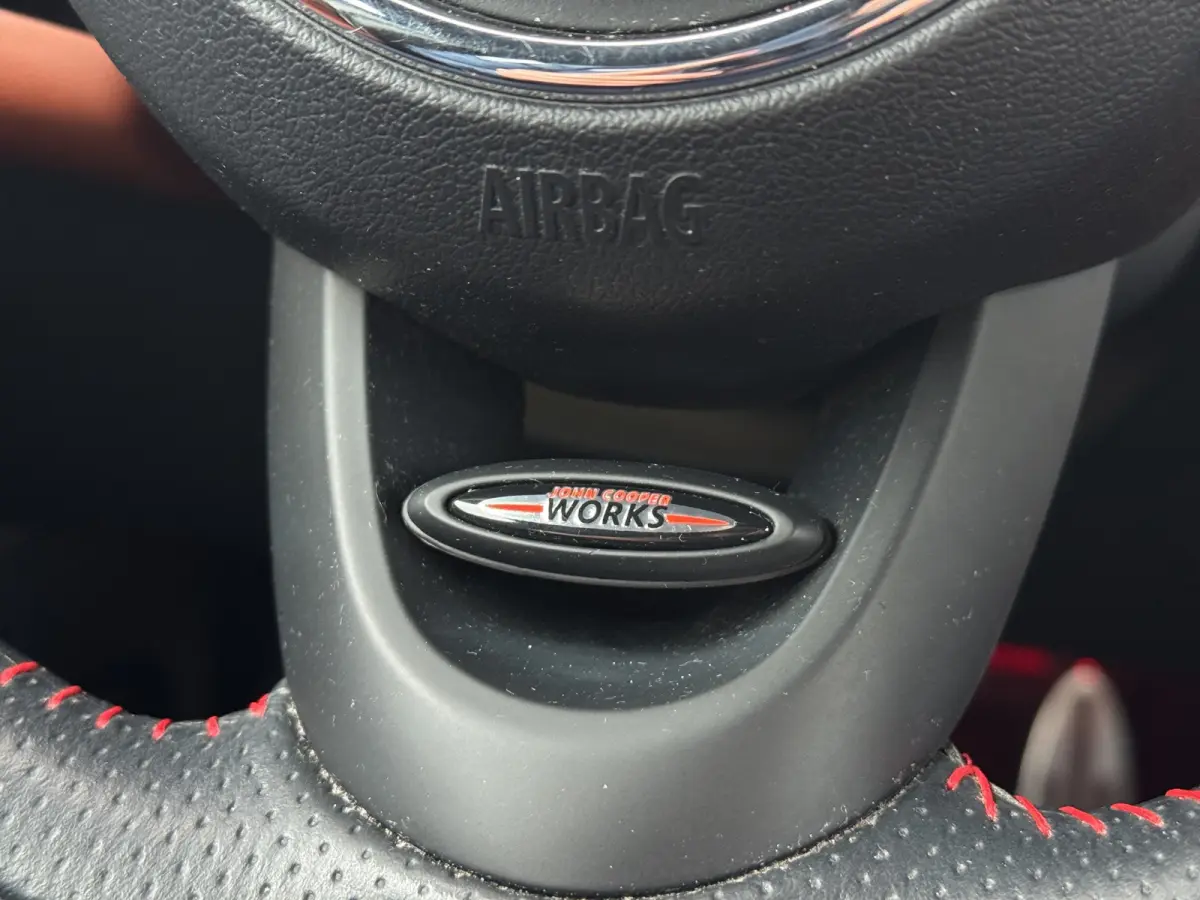 Cooper Chili | PANORAMADAK | STOELVERWARMING | HEAD-UP | PARKEERSENSOREN V+A | LMV 19" | NAVI | APPLE CARPLAY / ANDROID AUTO |
