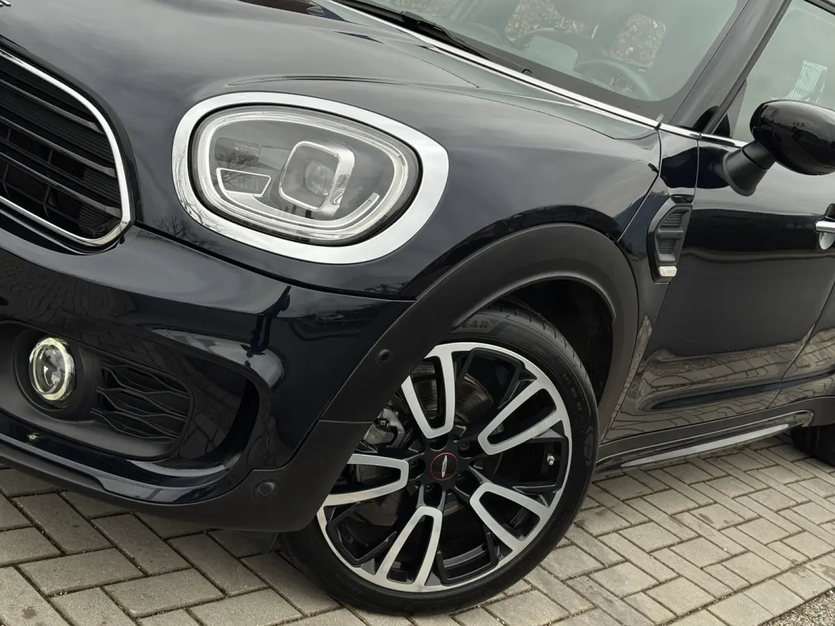 Cooper Chili | PANORAMADAK | STOELVERWARMING | HEAD-UP | PARKEERSENSOREN V+A | LMV 19" | NAVI | APPLE CARPLAY / ANDROID AUTO |